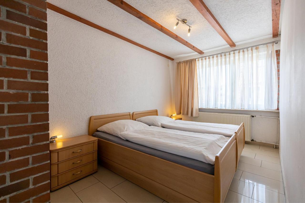 Hotel Garni " Am Domplatz" Эрфурт Экстерьер фото