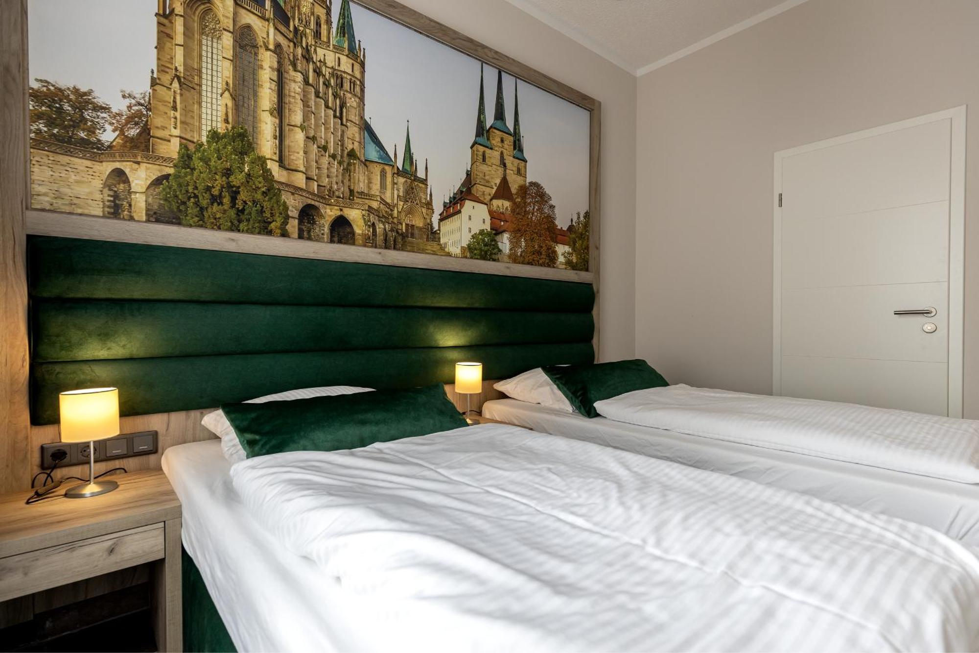 Hotel Garni " Am Domplatz" Эрфурт Экстерьер фото